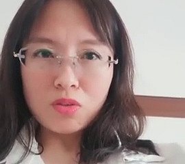 Senhora chinesa do escritório