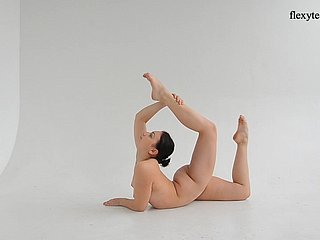 Super flexível ginasta quente Dasha Lopuhova
