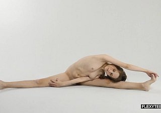 Abel Rugolmaskina Nightfall darkness Naked Gymnaste