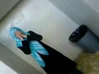 Sexy Arab Mahasiswa Mengungkapkan Aset Will not hear of Untuk BF